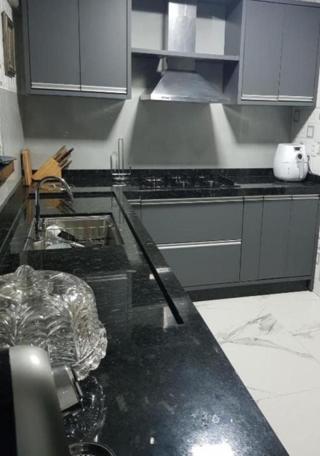 Apto Centro 200 Mts Atlantico Shopping E Praia Balneario Camboriu Bagian luar foto